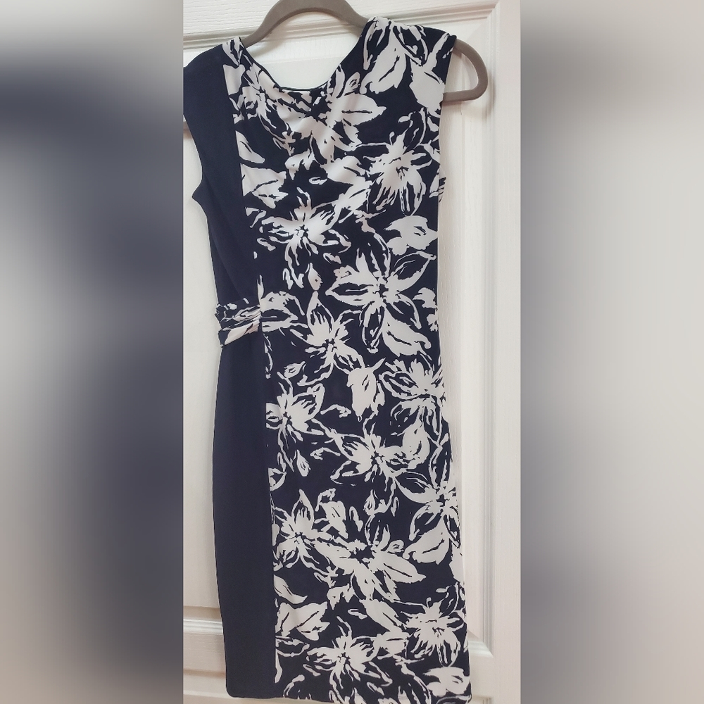 Party dress - Picture 2 of 5